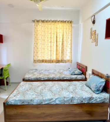3 Sharing Room